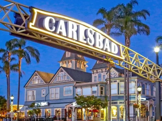 Car service Carlsbad - black SUV in Carlsbad Village